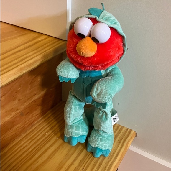 Interactive stomping elmo dinosaur - Picture 2 of 2